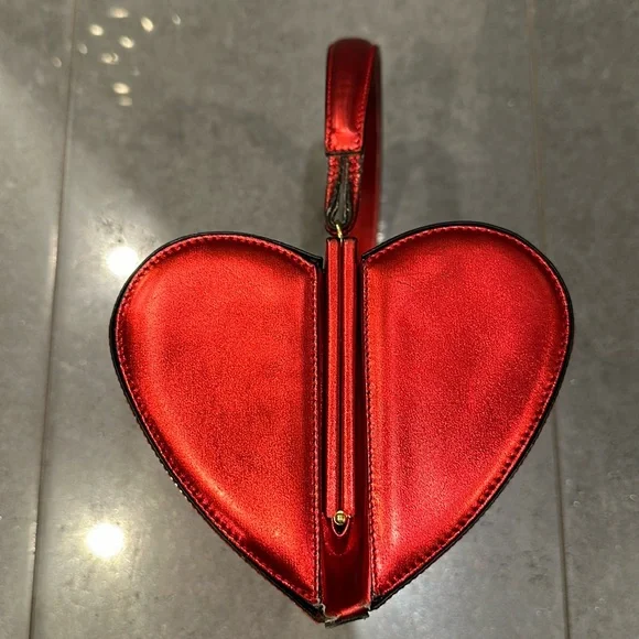 Vintage Moschino Heart Shaped Red Shiny Leather Bag - Picture 2 of 5